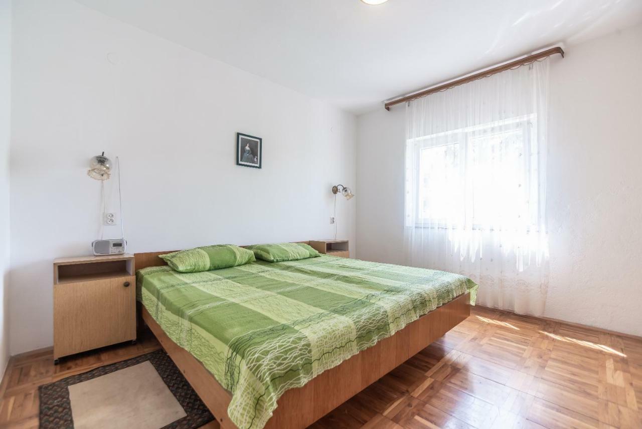 Kiwi Apartments กอร์นยิ คาริน ภายนอก รูปภาพ