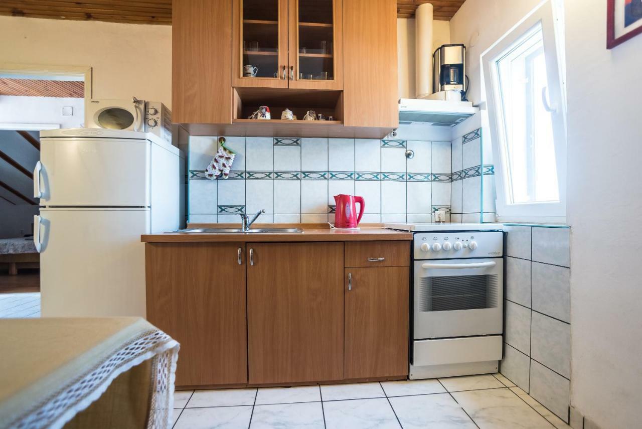 Kiwi Apartments กอร์นยิ คาริน ภายนอก รูปภาพ